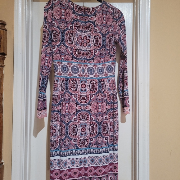 Dress - Picture 2 of 2